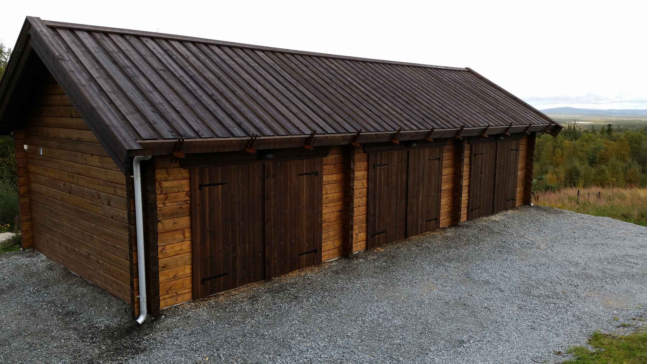 Nyproducerat hus, bygge, byggnation