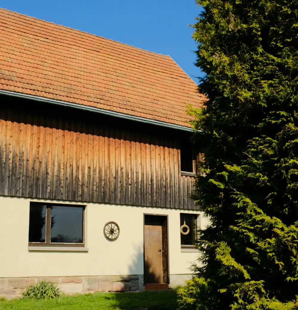 fasad på hus, dålig fasad på hus