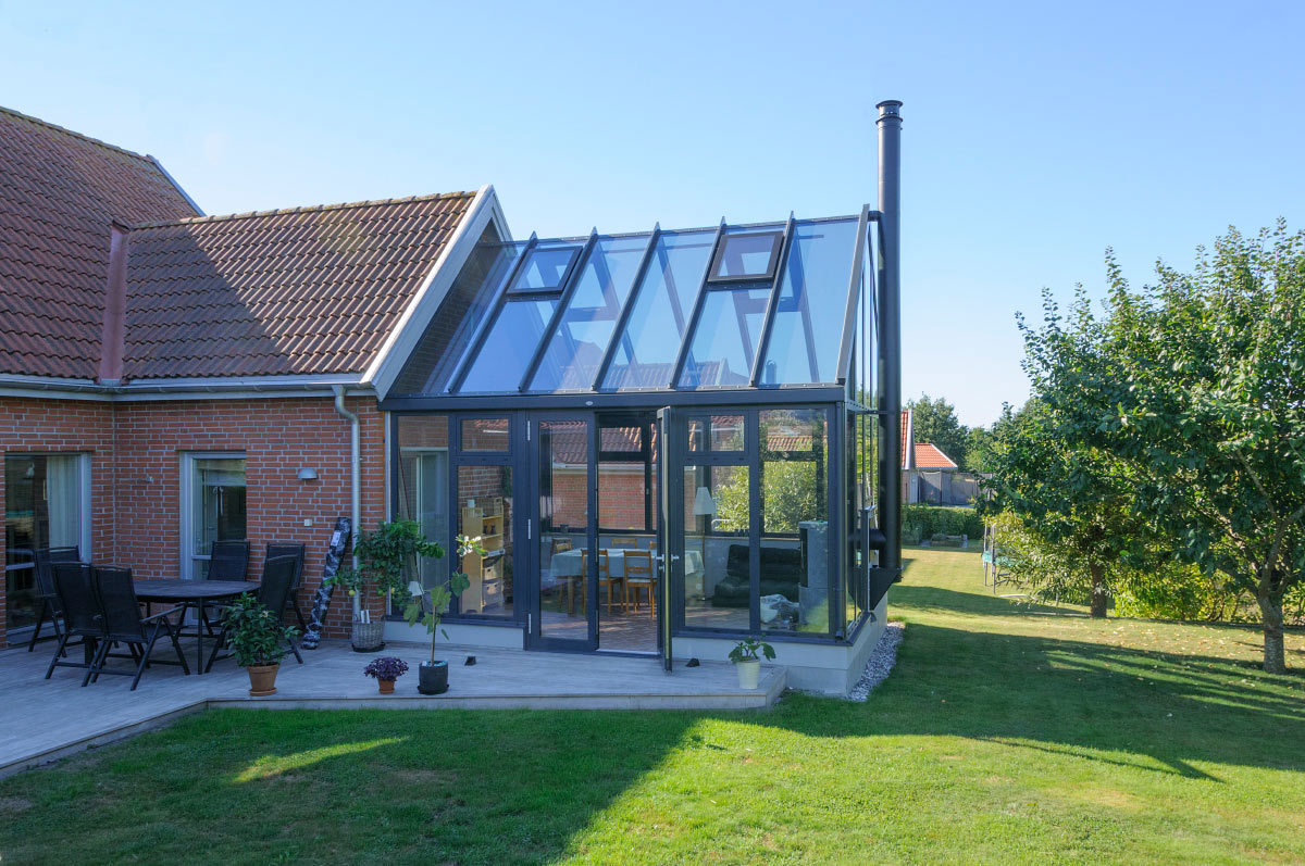 uterum i anslutning till hus