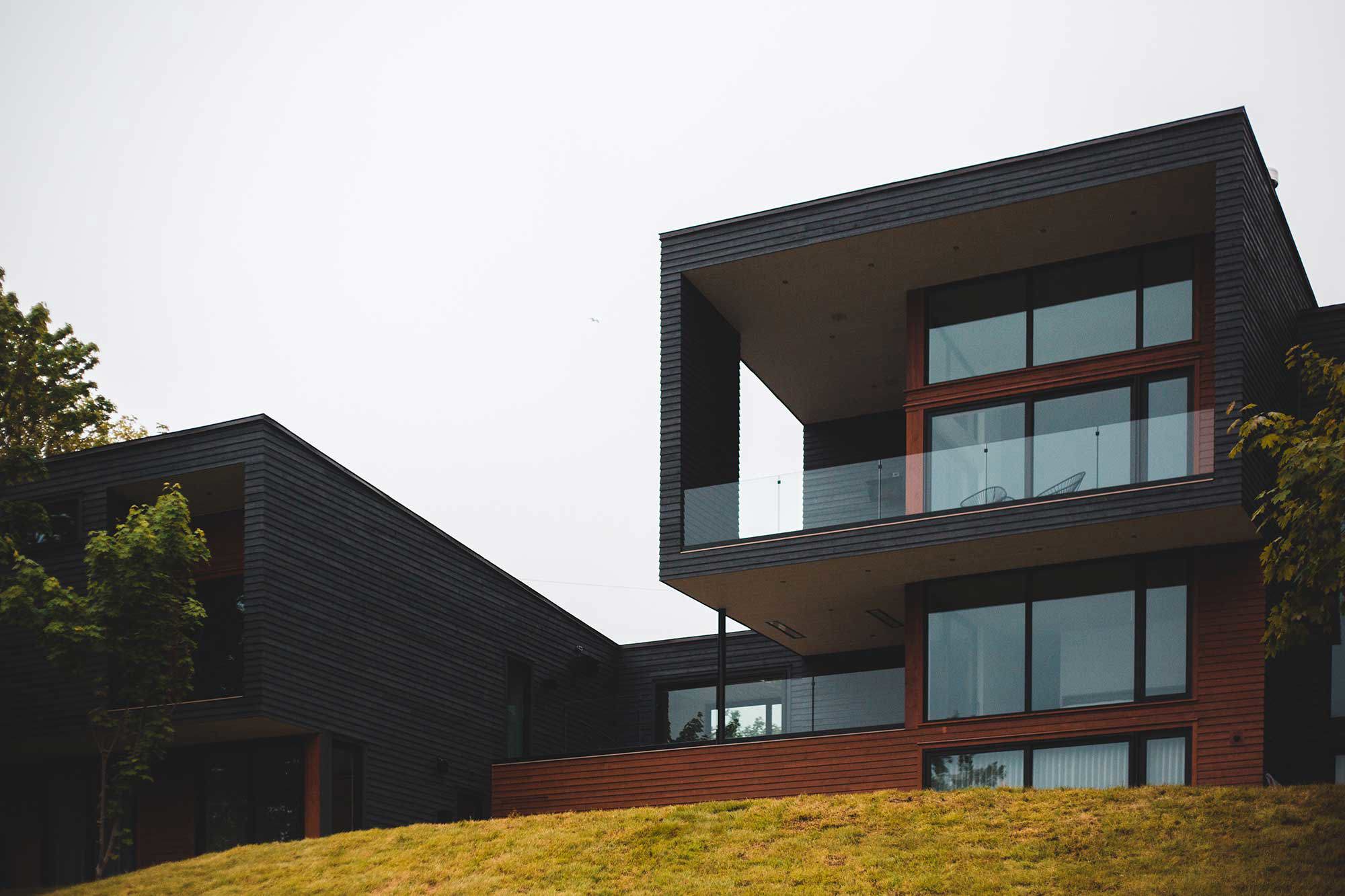 balkong med inglasning, bostadshus