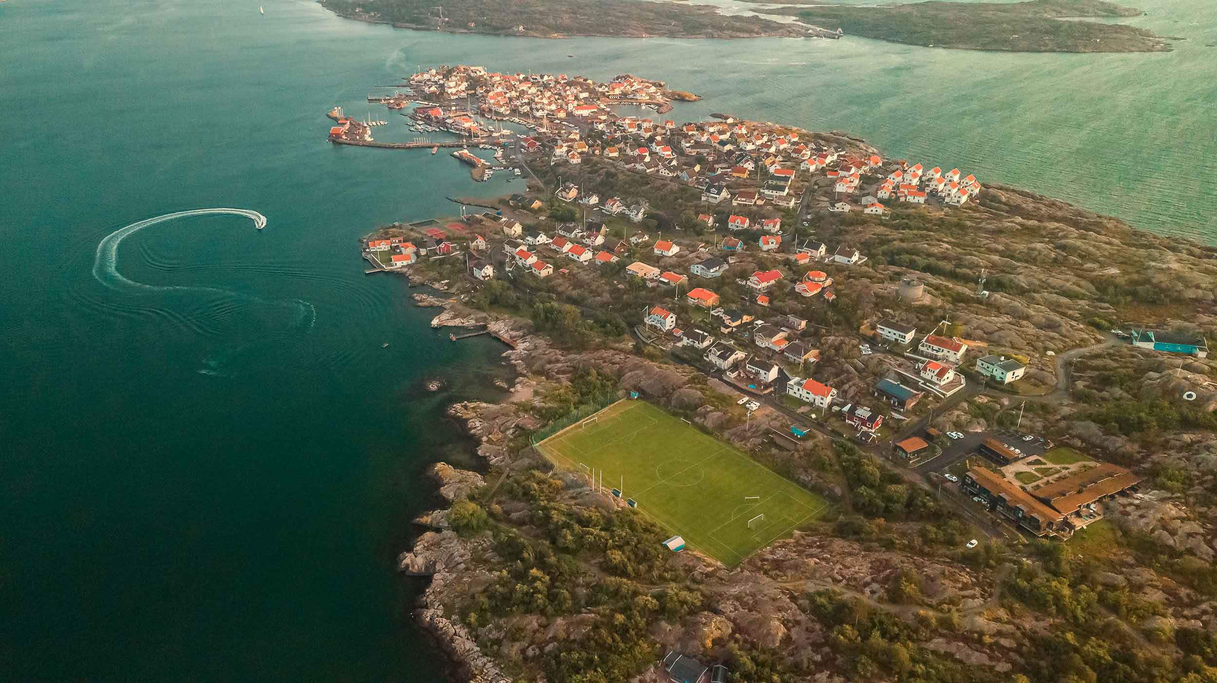 Öar, samhälle ovanfrån