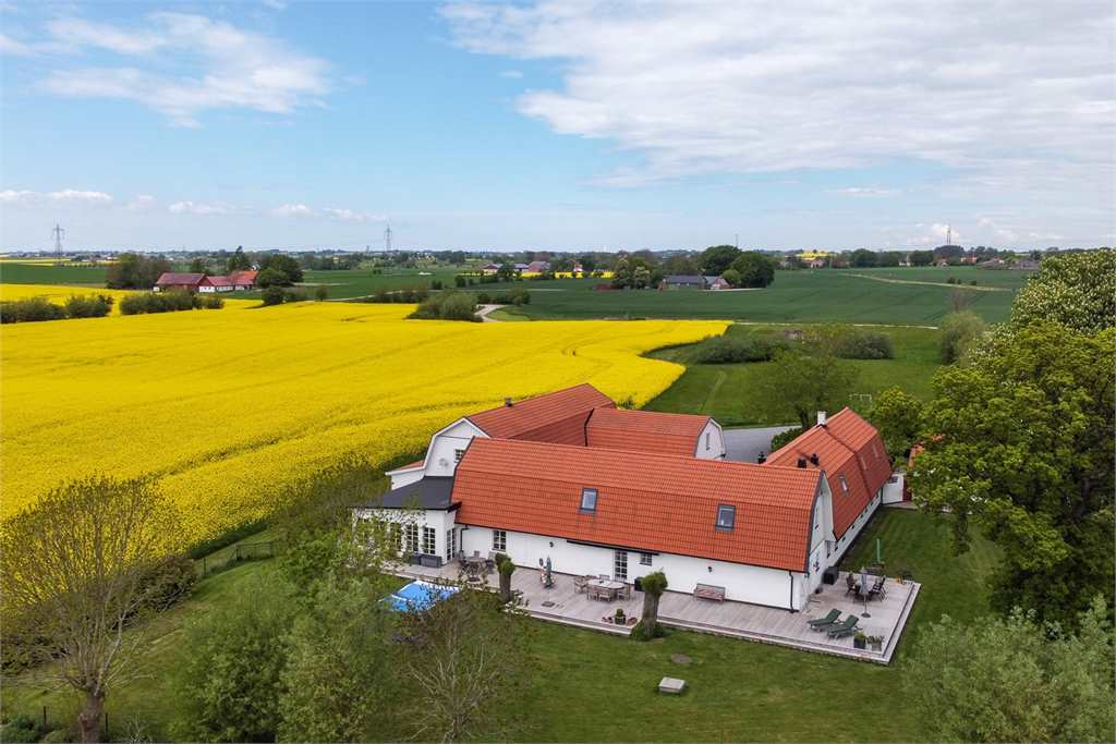 köpa-gård-huddinge