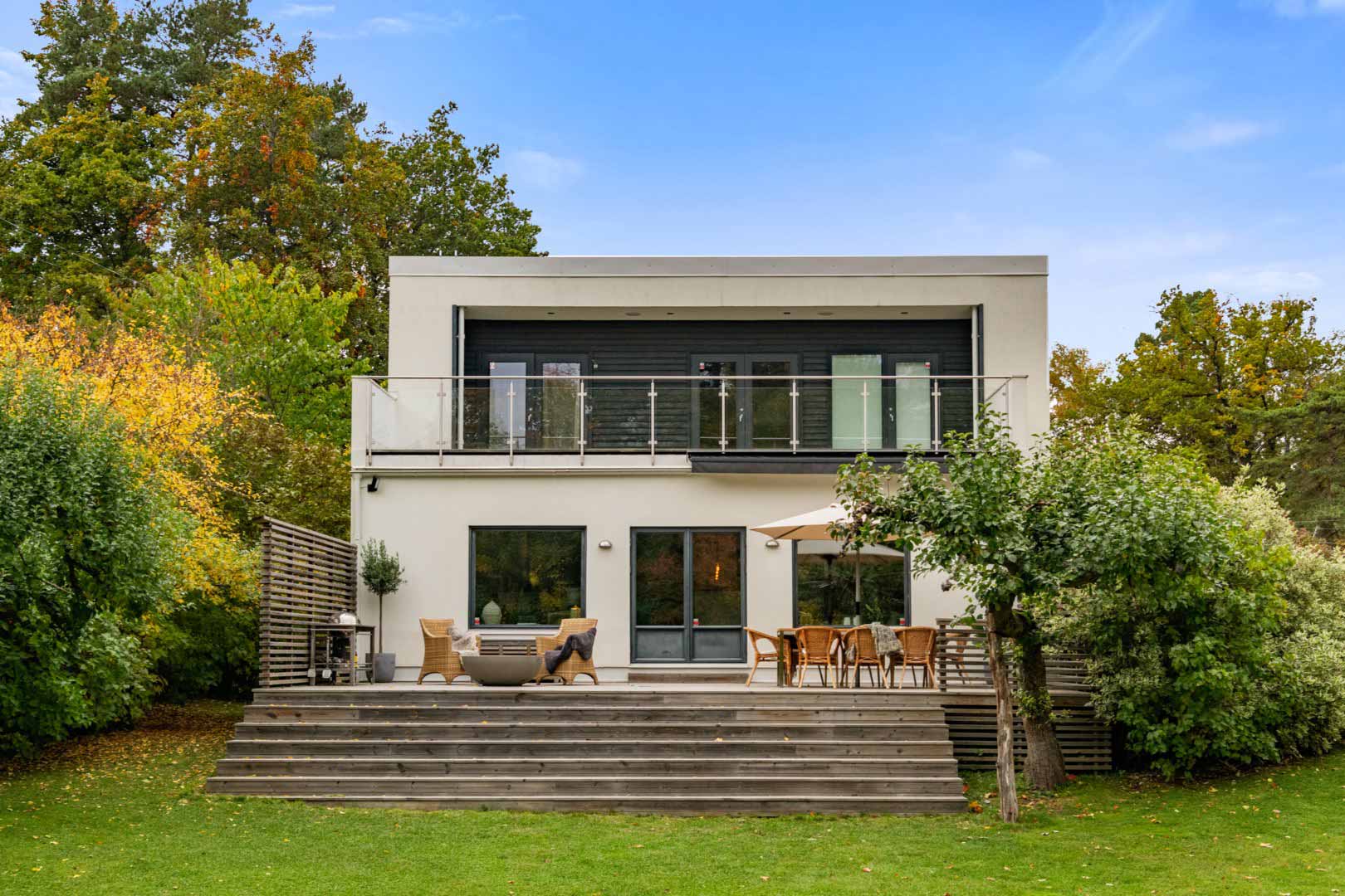 Villa i stocksund till salu