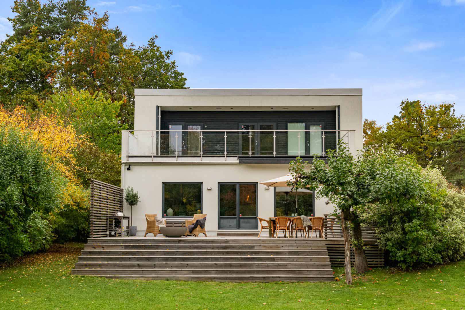 Villa i stocksund till salu