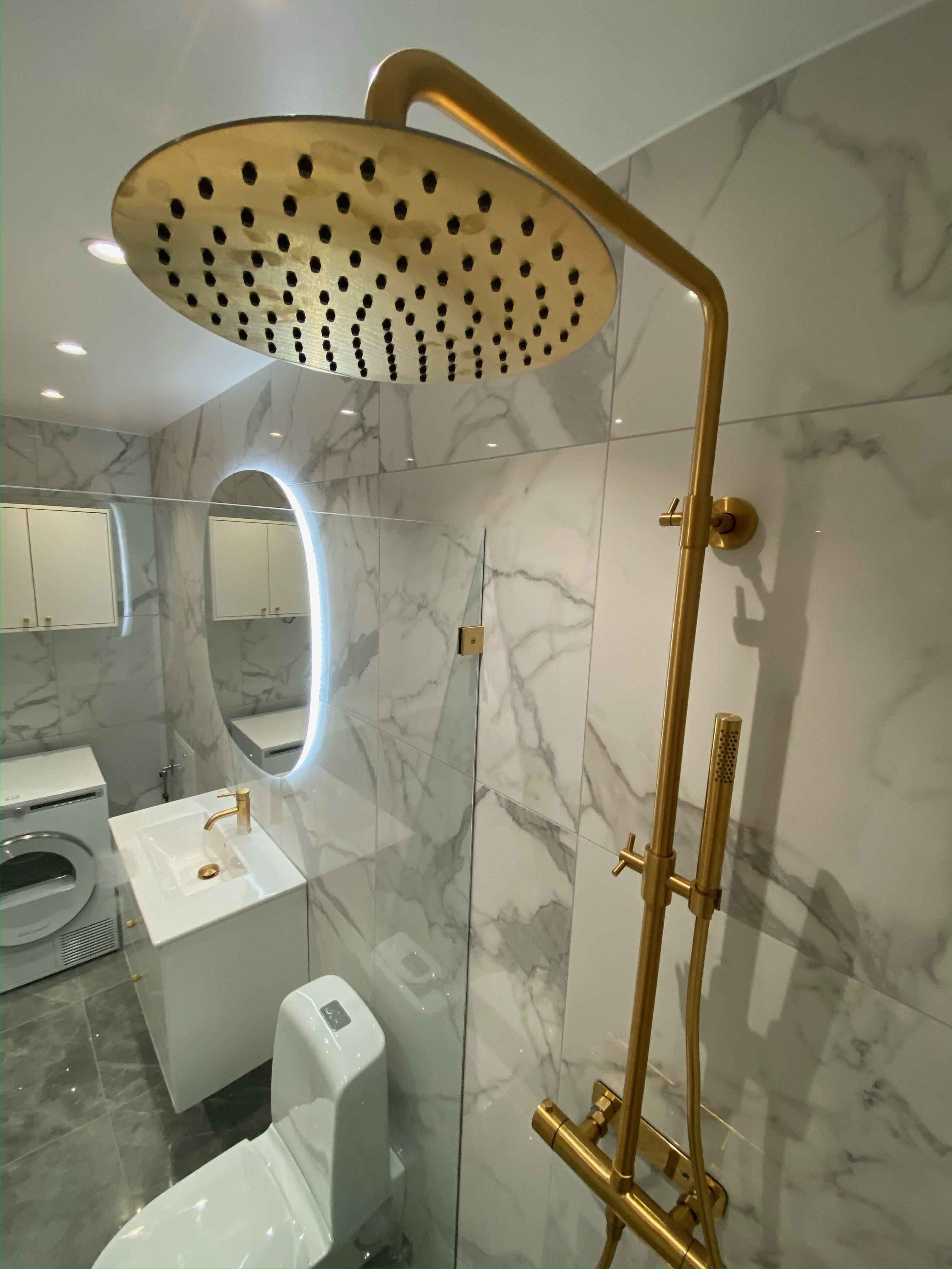 duschmunstycke, regnskogsdusch