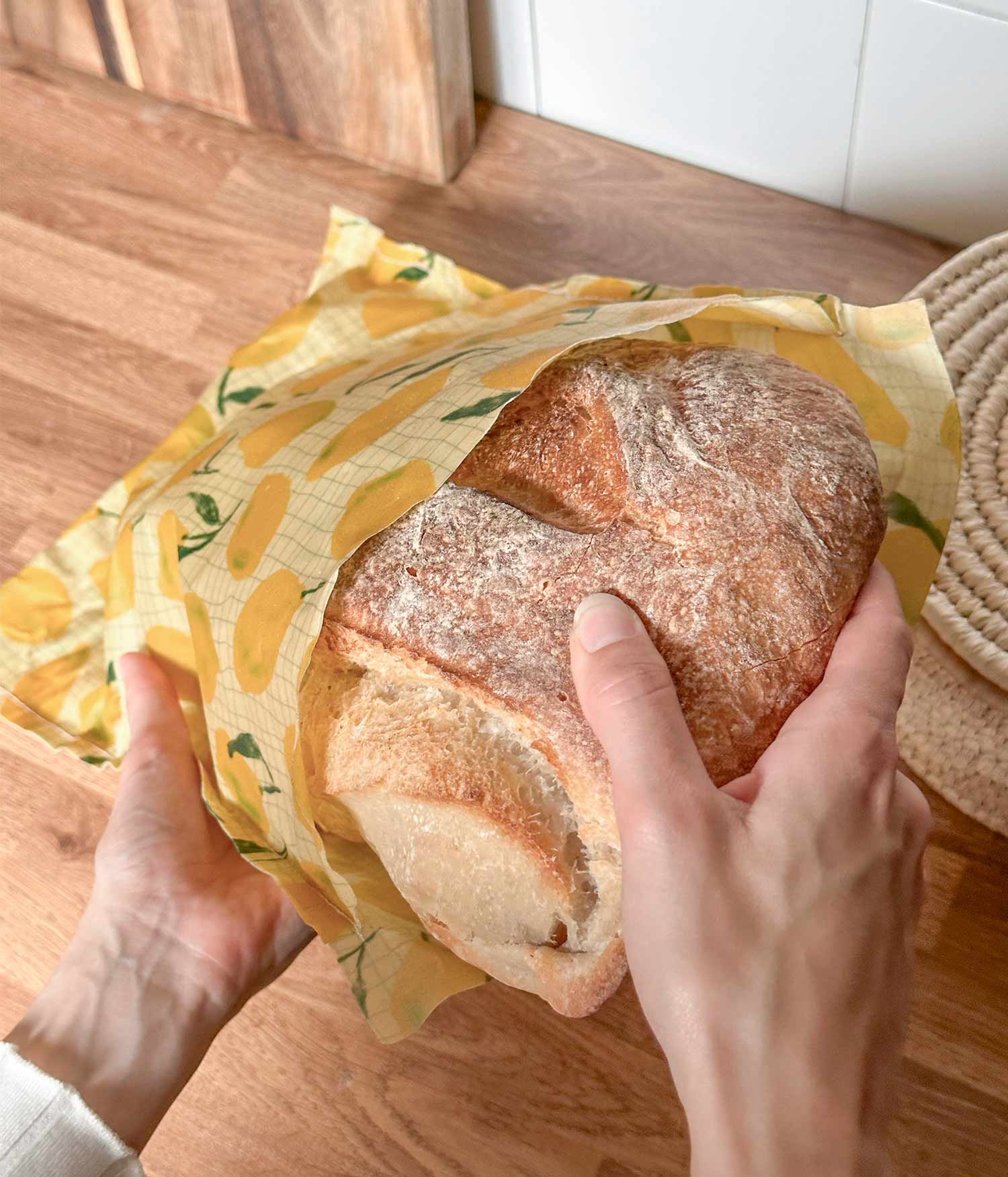 bivaxduk, brödförvaring