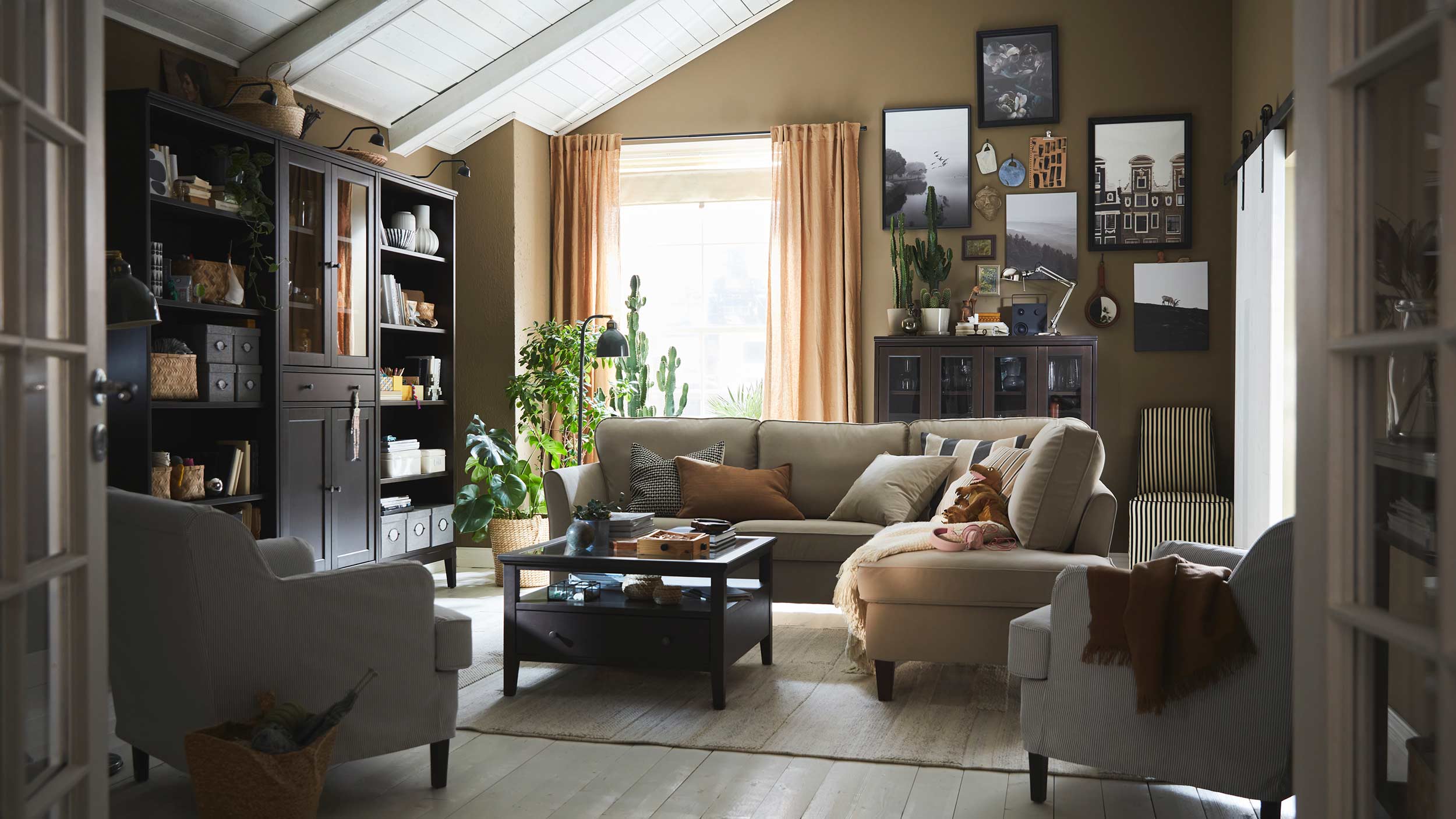 perikofärgad inredning, modern inredning