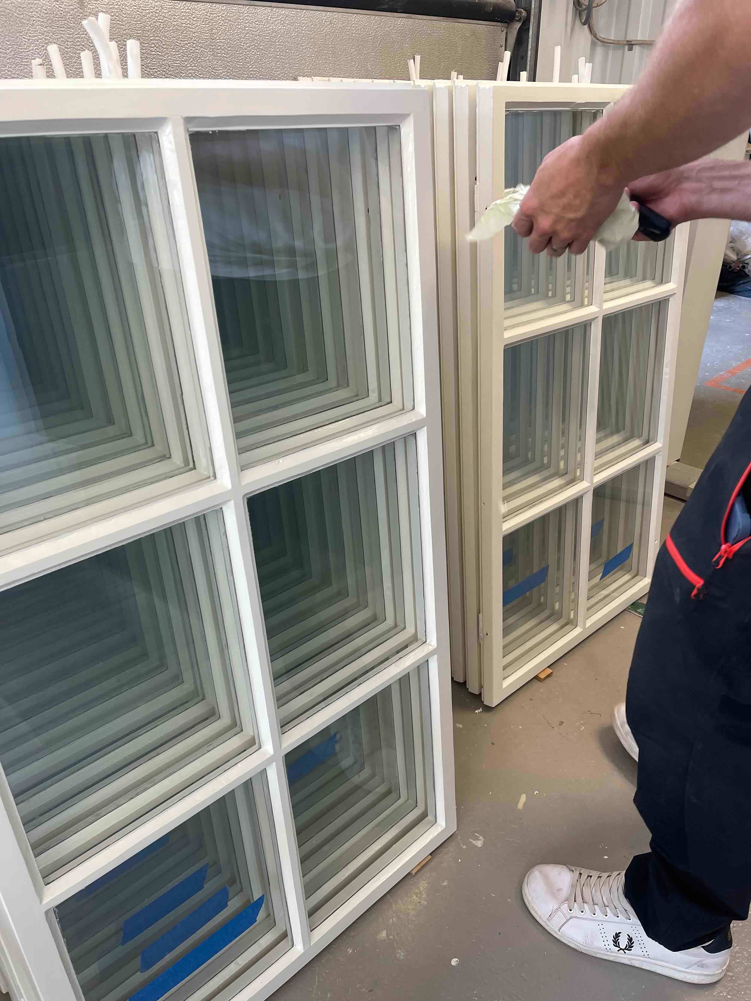 Fönster-nyrenoverade-vita