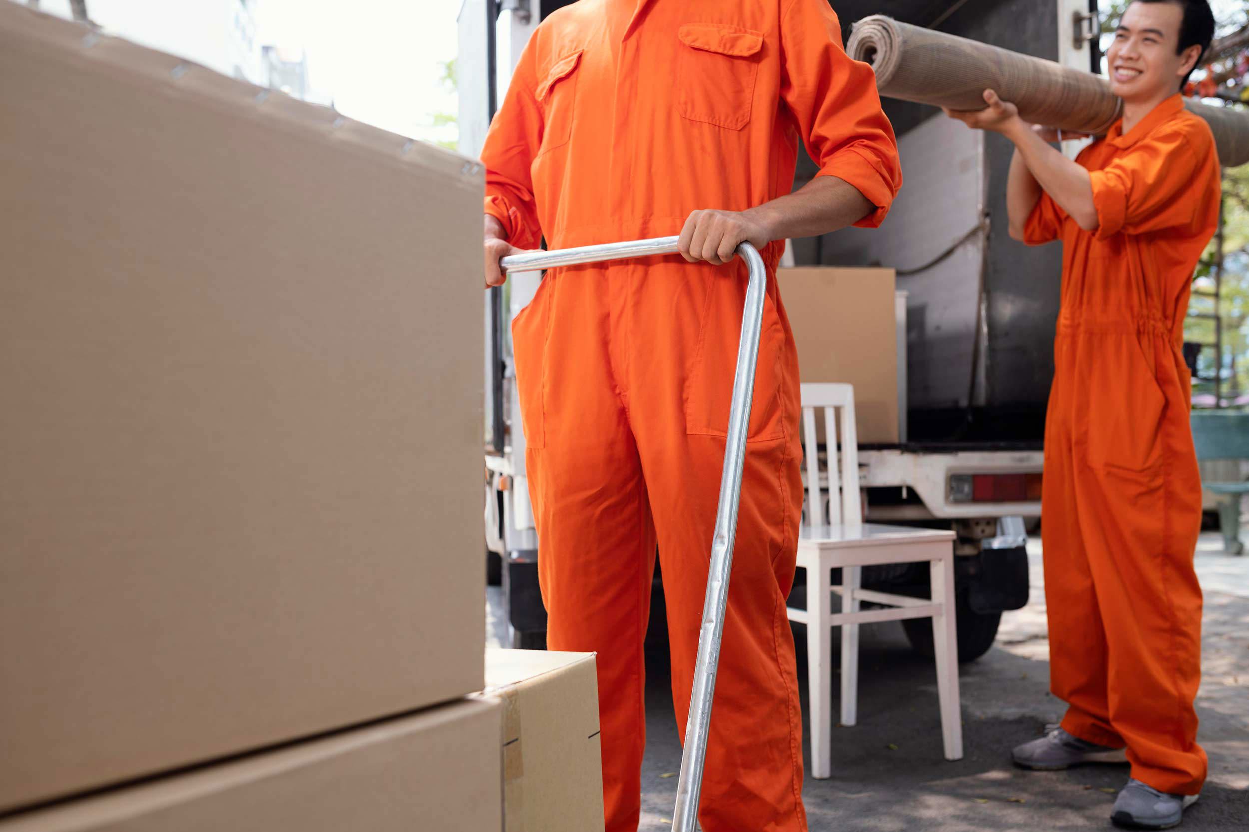 flyttfirma som flyttar möbler och flyttkartonger